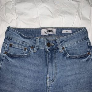 Cropped wide leg jeans